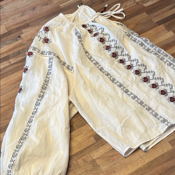 Zara Embroidered Peasant Women's Top - Picture 5 of 6